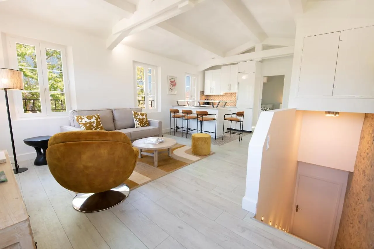 Riviera Apartment Saint-Tropez 0*,